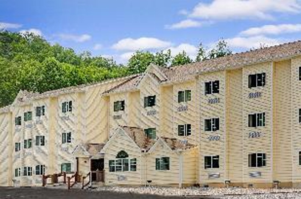 Microtel Inn & Suites By Wyndham Bryson City Image 11