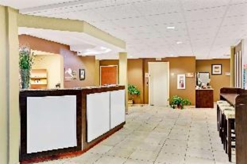 Microtel Inn & Suites By Wyndham Bryson City image 4