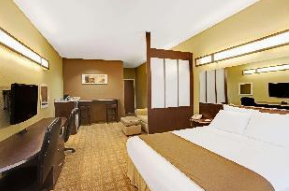 Microtel Inn & Suites By Wyndham Bryson City Image 6